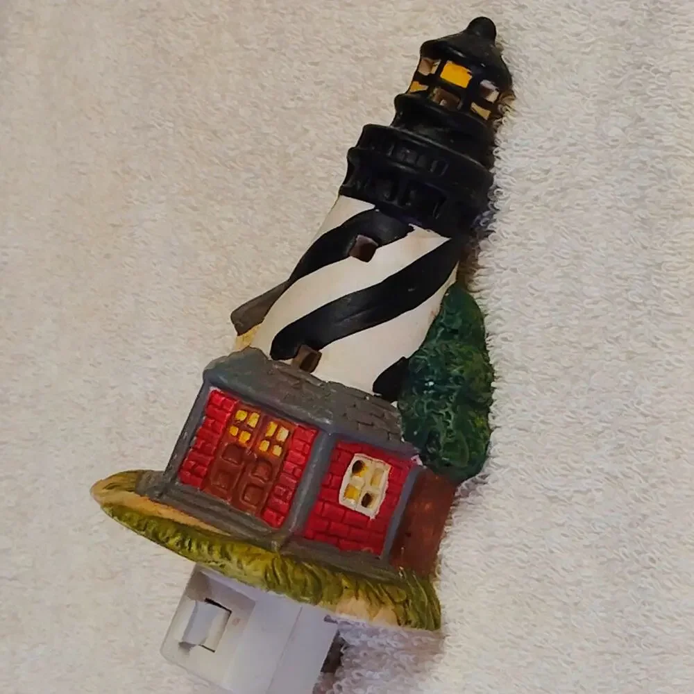 VTG Cape Hatteras Lighthouse Ceramic Nightlight 5